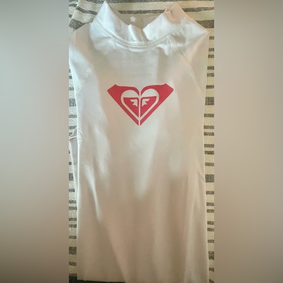 ROXY LONG SLEEVE SUN PROTECTION RASH GUARD - Picture 4 of 8